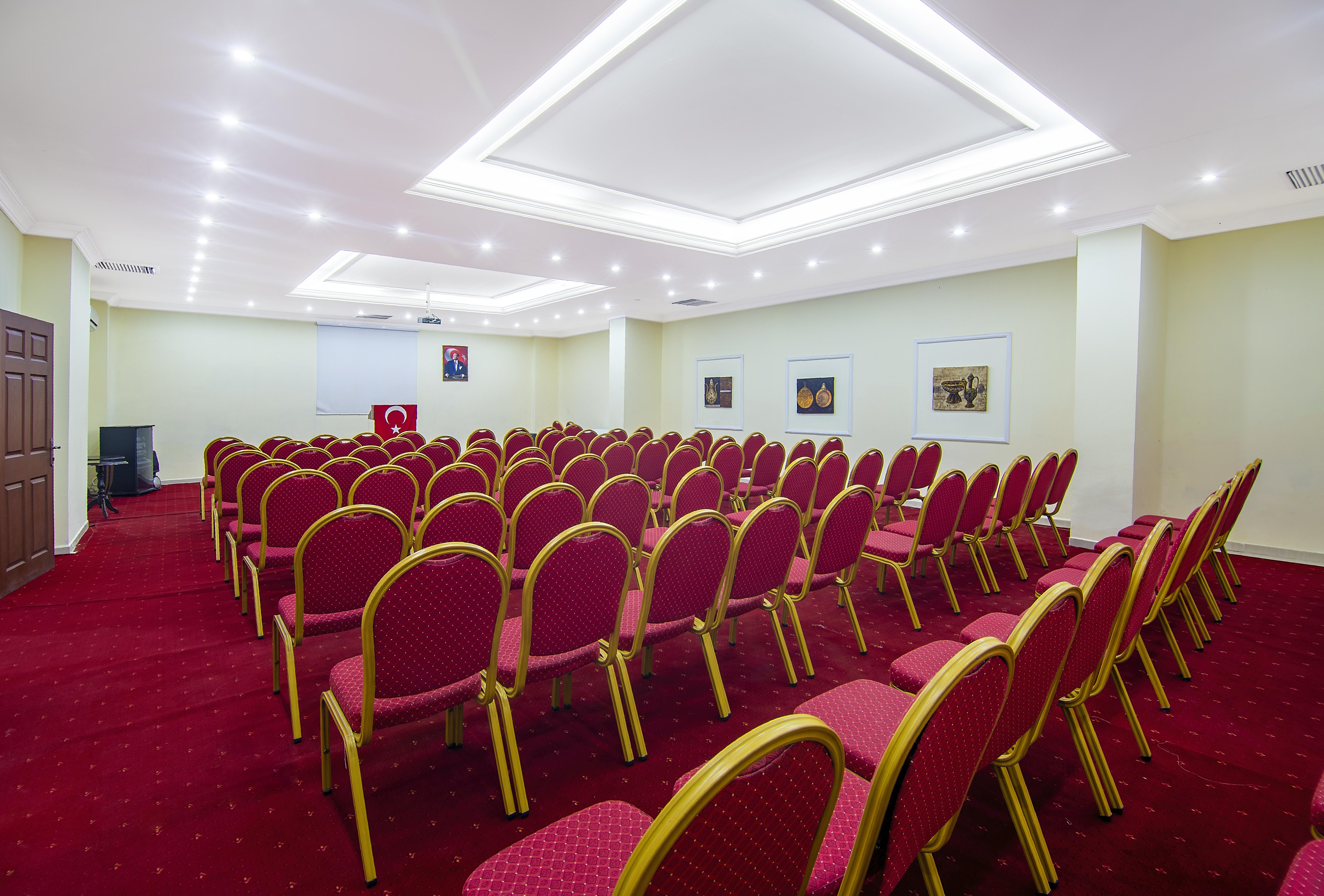 Kleopatra Royal Palm Hotel Alanya Bagian luar foto