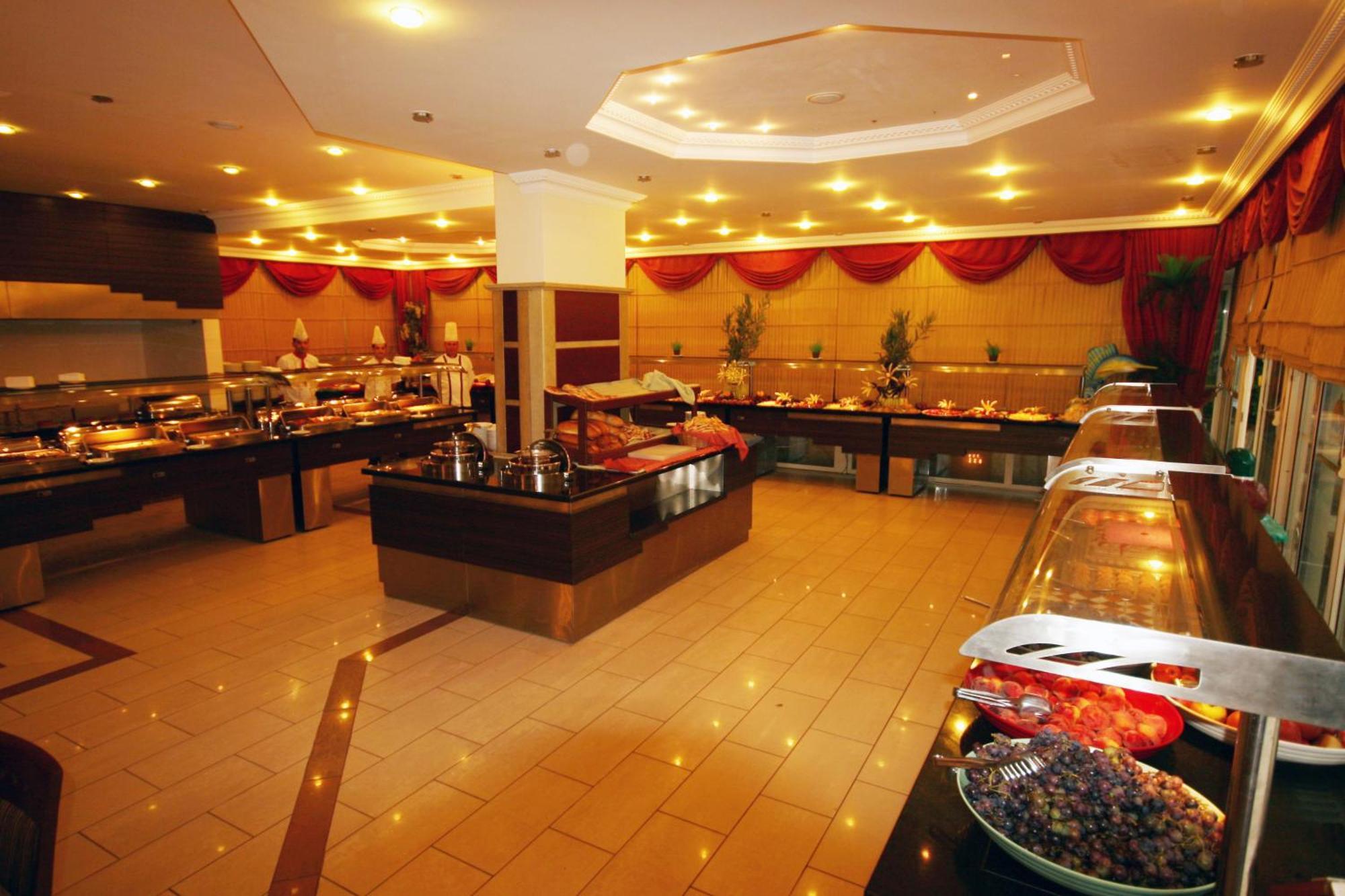 Kleopatra Royal Palm Hotel Alanya Bagian luar foto