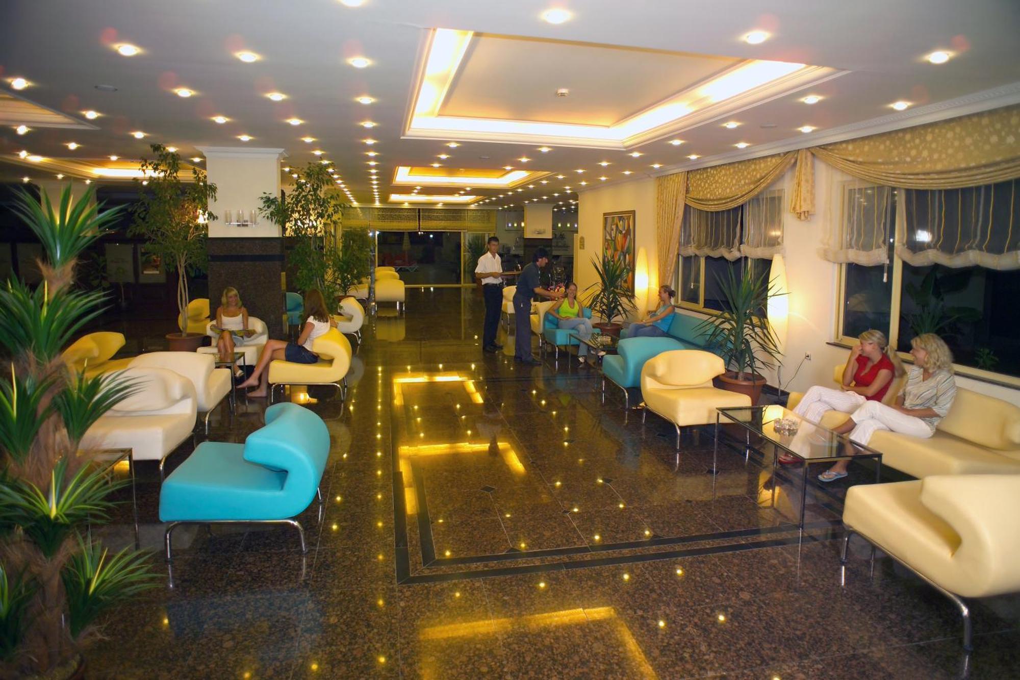 Kleopatra Royal Palm Hotel Alanya Bagian luar foto